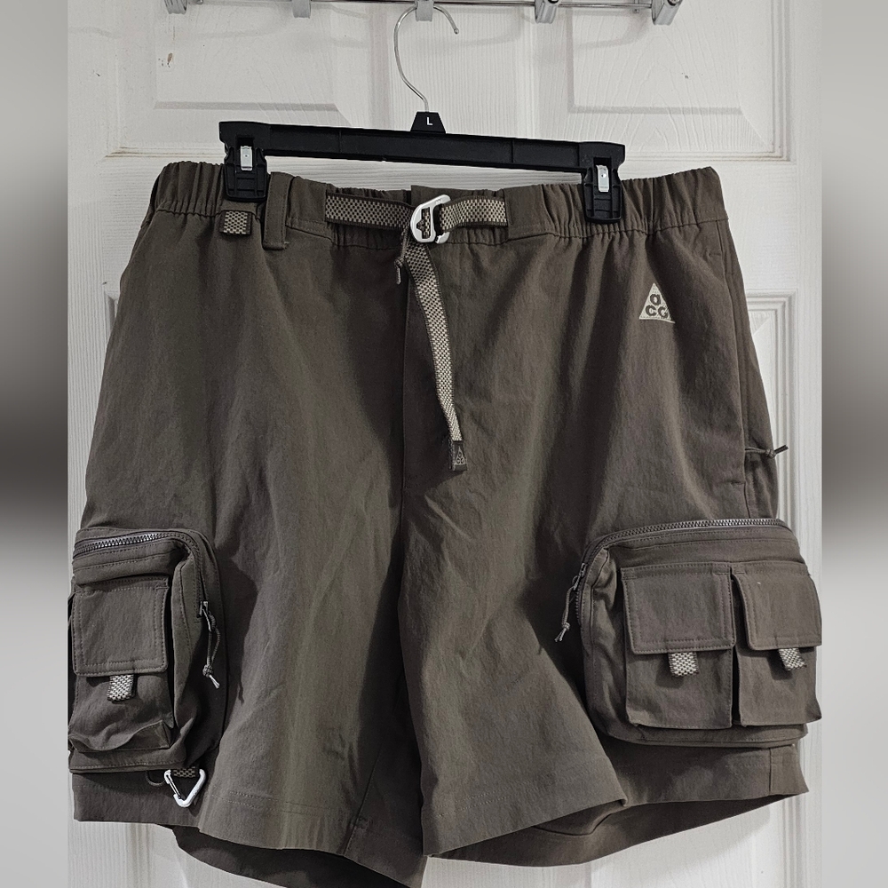 Nike ACG Cargo Shorts